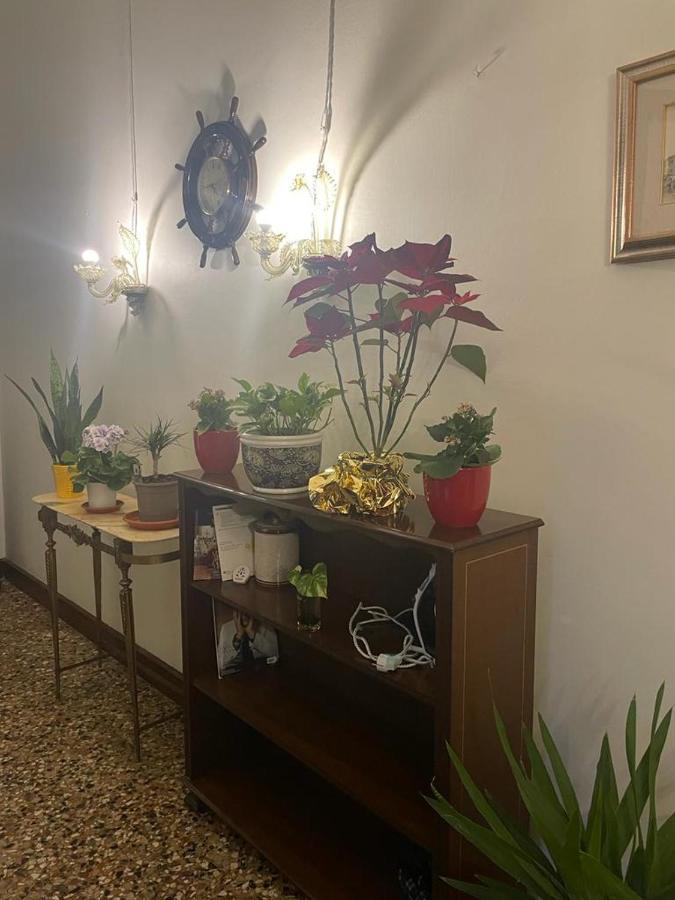 Rosa Apartment Venetië Buitenkant foto